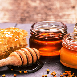 Мед, как средство от бессонницы и залог здоровья.
